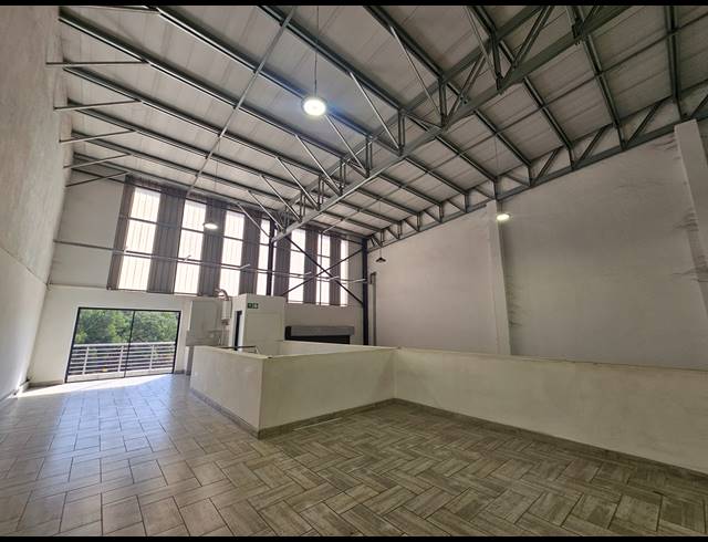 338M² WAREHOUSE TO LET IN LINBRO PARK